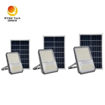 ระยะเวลาการส่องสว่างนาน พื้นที่การฉายรังสีกว้าง ไฟส่องสว่างกลางแจ้ง ชิป LED ลูเมนสูง 5054 ไฟสปอร์ตไลท์ LED พลังงานแสงอาทิตย์ 20W