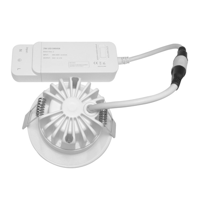 พื้นผิวติดตั้งไฟดาวน์ไลท์แบบฝังลึกป้องกันแสงจ้า 200-240V แรงดันไฟฟ้า AC 8W