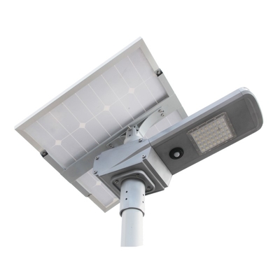 สูง Lumen IP65 กันน้ำพลังงานแสงอาทิตย์ LED ไฟถนน 140LM ​​/ W สำหรับที่จอดรถ
