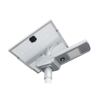 สูง Lumen IP65 กันน้ำพลังงานแสงอาทิตย์ LED ไฟถนน 140LM ​​/ W สำหรับที่จอดรถ